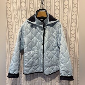 Adroit Atelier SHELBY, QUILTED JACKET WITH REMOVABLE HOOD